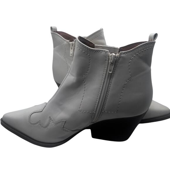 INDIGO ROAD WHITE CHUNKY HEEL WESTERN ANKLE BOOTS COUNTRY CHIC SIZE 7 - Picture 1 of 11